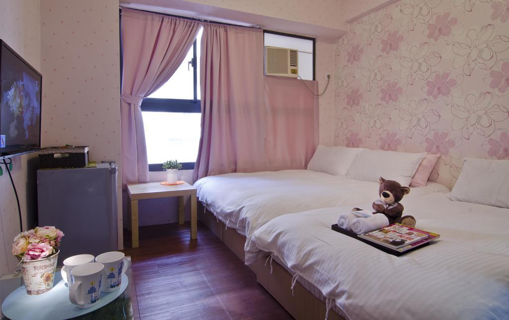 Star Hostel Taichung Exteriör bild